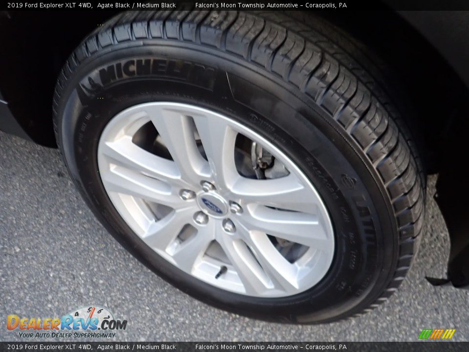 2019 Ford Explorer XLT 4WD Agate Black / Medium Black Photo #10