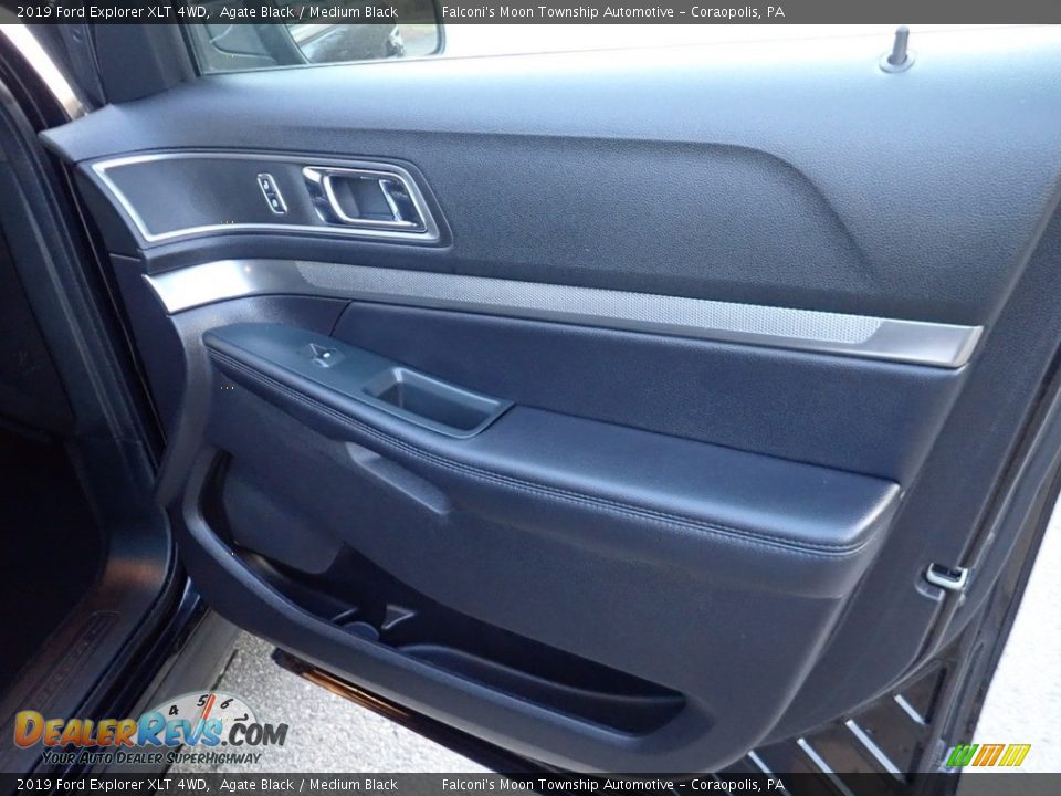 2019 Ford Explorer XLT 4WD Agate Black / Medium Black Photo #13