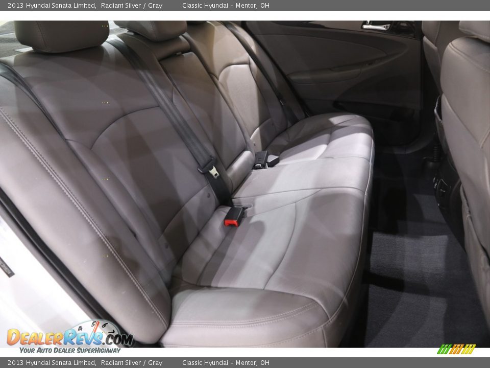 2013 Hyundai Sonata Limited Radiant Silver / Gray Photo #18
