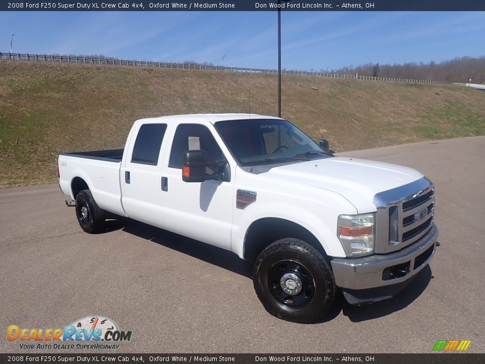 2008 Ford F250 Super Duty XL Crew Cab 4x4 Oxford White / Medium Stone Photo #2