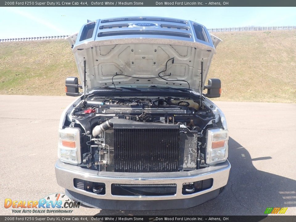 2008 Ford F250 Super Duty XL Crew Cab 4x4 Oxford White / Medium Stone Photo #5