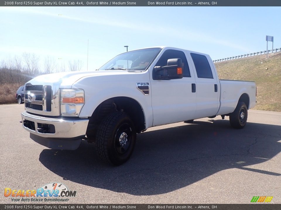 2008 Ford F250 Super Duty XL Crew Cab 4x4 Oxford White / Medium Stone Photo #7
