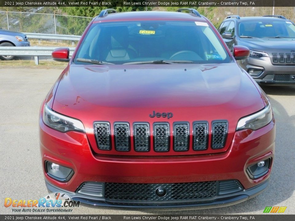 2021 Jeep Cherokee Altitude 4x4 Velvet Red Pearl / Black Photo #2