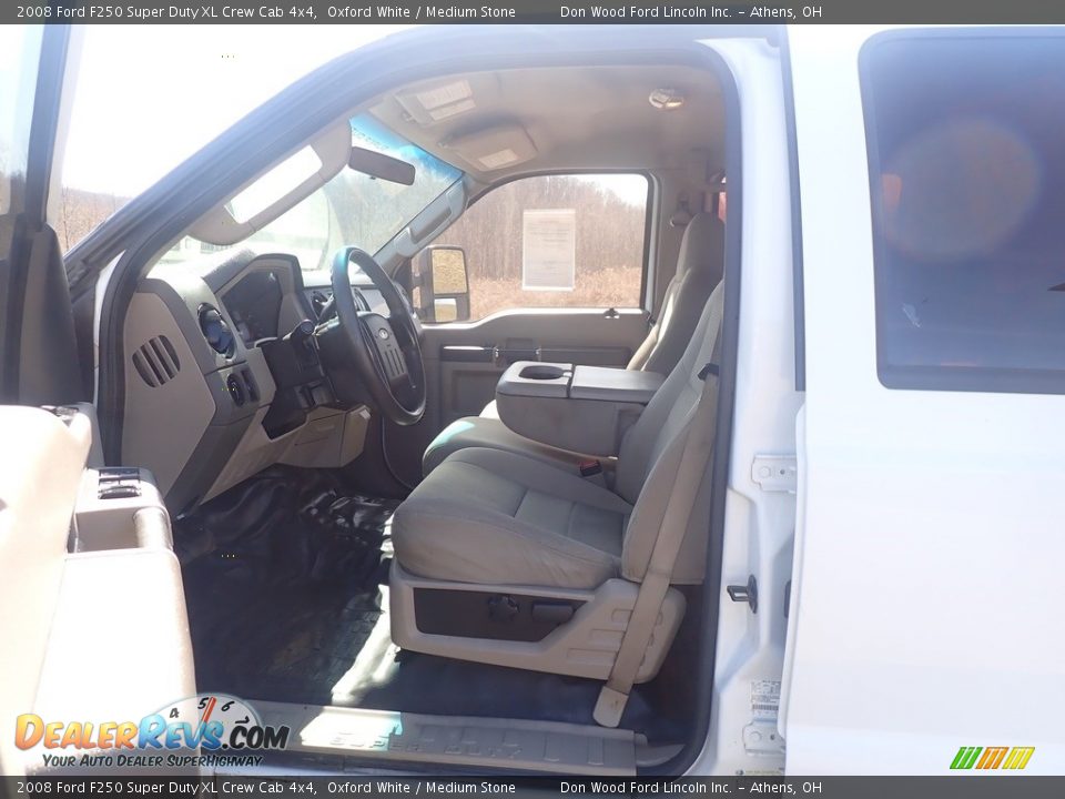 2008 Ford F250 Super Duty XL Crew Cab 4x4 Oxford White / Medium Stone Photo #20