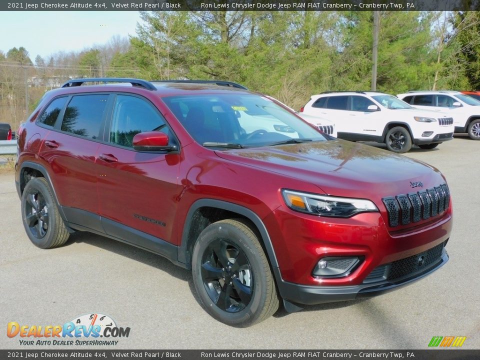 2021 Jeep Cherokee Altitude 4x4 Velvet Red Pearl / Black Photo #3