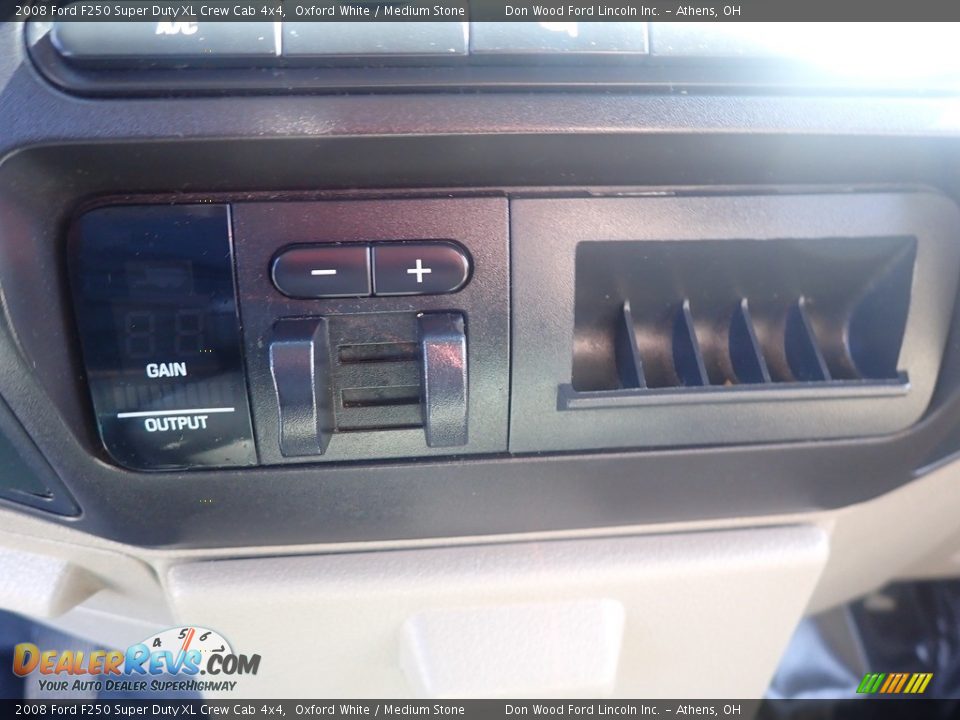 2008 Ford F250 Super Duty XL Crew Cab 4x4 Oxford White / Medium Stone Photo #30