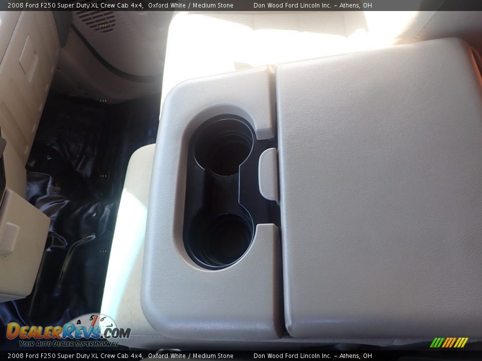 2008 Ford F250 Super Duty XL Crew Cab 4x4 Oxford White / Medium Stone Photo #31