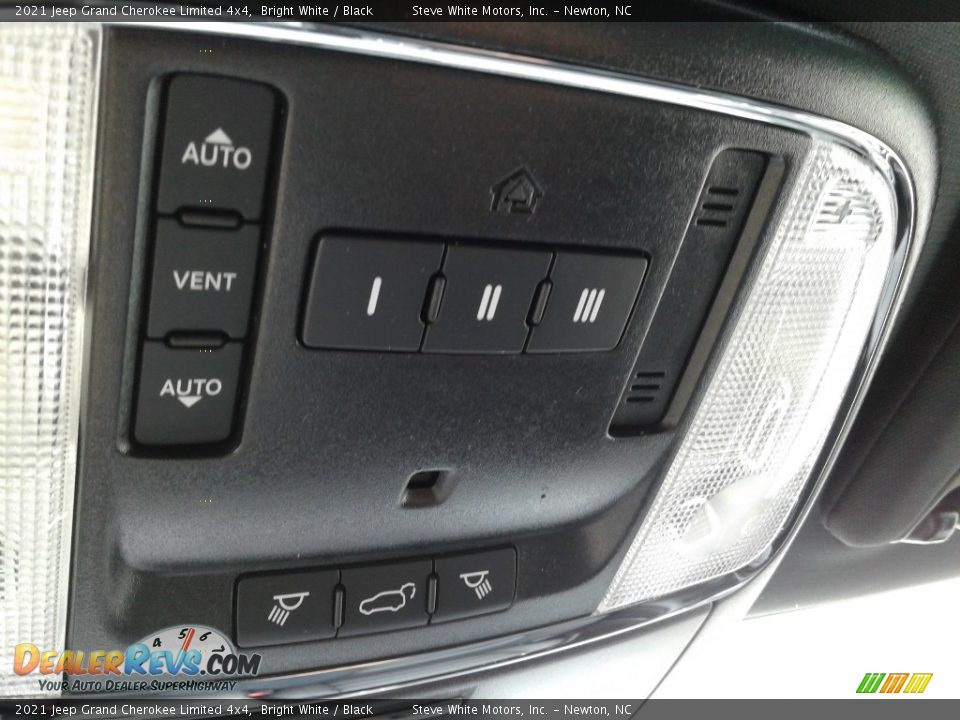 2021 Jeep Grand Cherokee Limited 4x4 Bright White / Black Photo #30