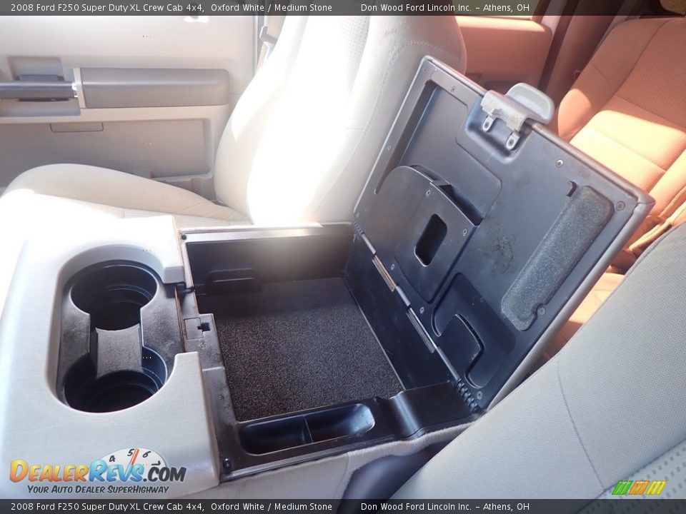 2008 Ford F250 Super Duty XL Crew Cab 4x4 Oxford White / Medium Stone Photo #32