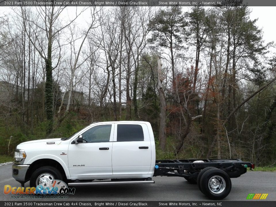 2021 Ram 3500 Tradesman Crew Cab 4x4 Chassis Bright White / Diesel Gray/Black Photo #1