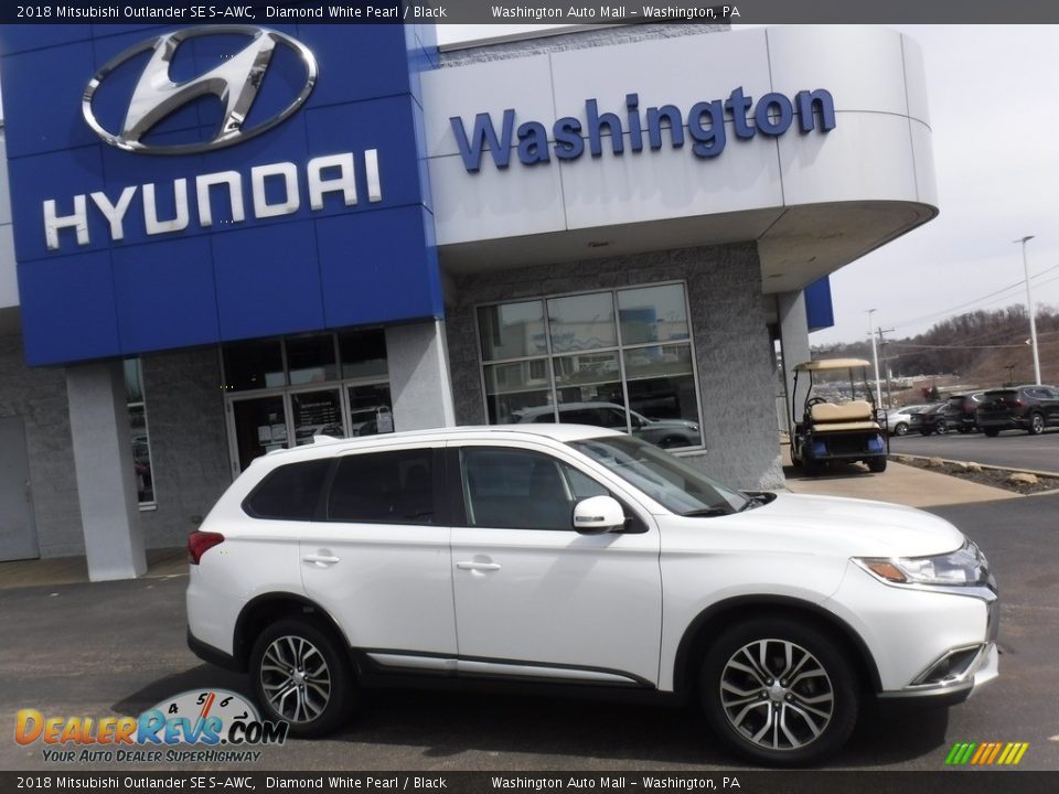 2018 Mitsubishi Outlander SE S-AWC Diamond White Pearl / Black Photo #2