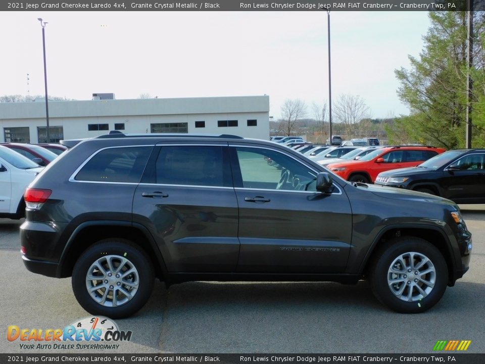 2021 Jeep Grand Cherokee Laredo 4x4 Granite Crystal Metallic / Black Photo #4