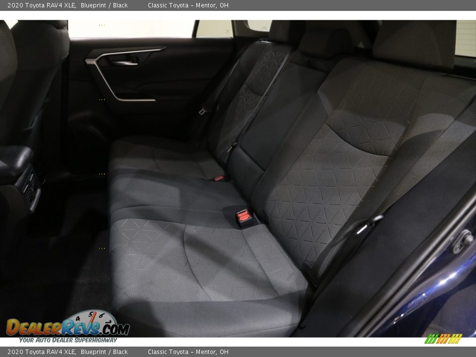 2020 Toyota RAV4 XLE Blueprint / Black Photo #15