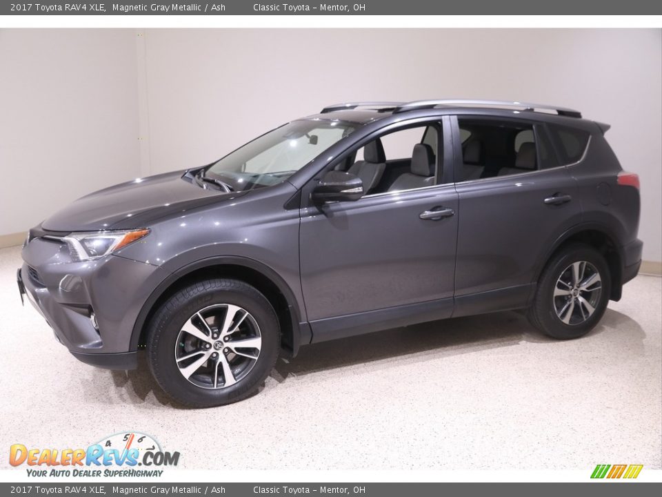 2017 Toyota RAV4 XLE Magnetic Gray Metallic / Ash Photo #3