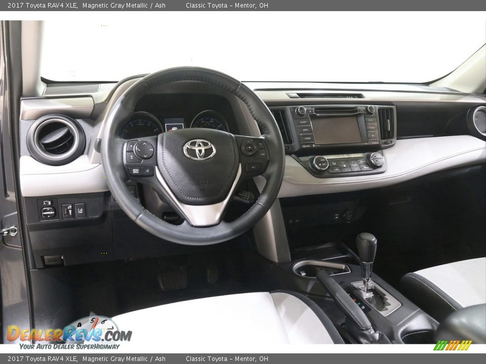 2017 Toyota RAV4 XLE Magnetic Gray Metallic / Ash Photo #6
