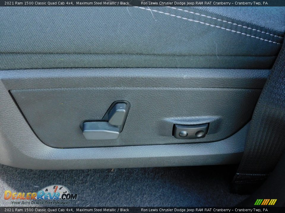 2021 Ram 1500 Classic Quad Cab 4x4 Maximum Steel Metallic / Black Photo #12