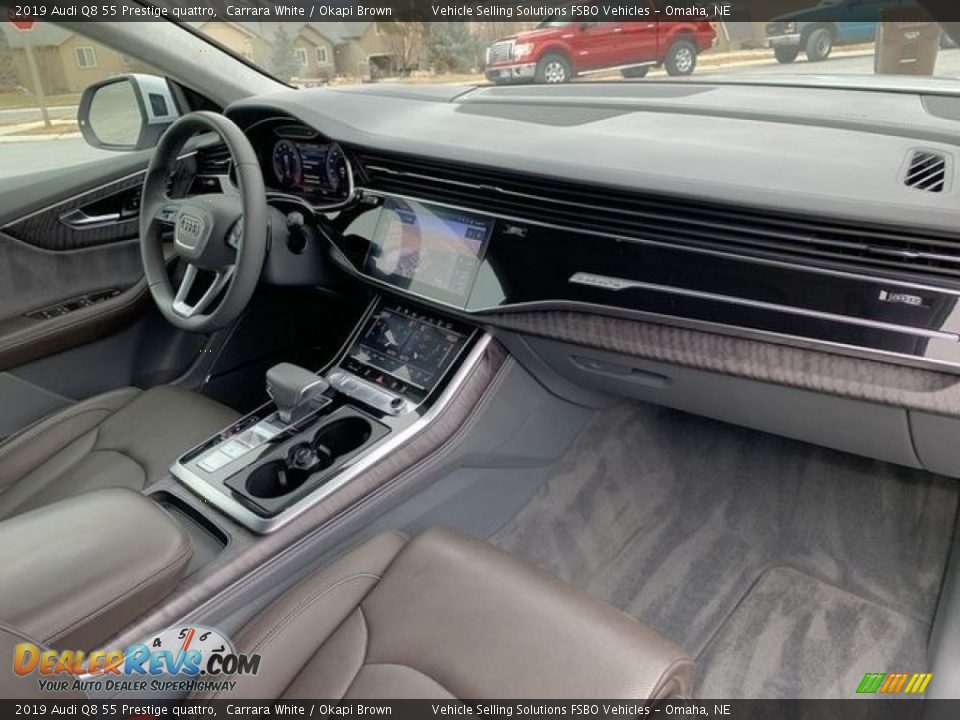 Dashboard of 2019 Audi Q8 55 Prestige quattro Photo #16