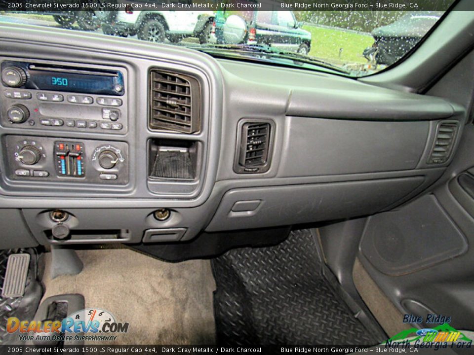 2005 Chevrolet Silverado 1500 LS Regular Cab 4x4 Dark Gray Metallic / Dark Charcoal Photo #16