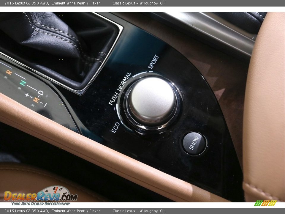 Controls of 2016 Lexus GS 350 AWD Photo #19