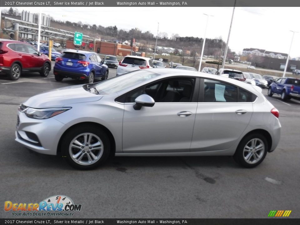 2017 Chevrolet Cruze LT Silver Ice Metallic / Jet Black Photo #5