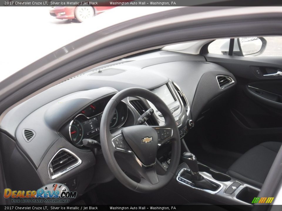 2017 Chevrolet Cruze LT Silver Ice Metallic / Jet Black Photo #10