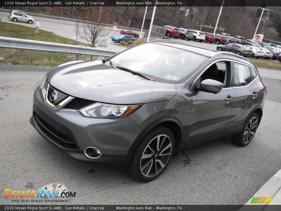 2018 Nissan Rogue Sport SL AWD Gun Metallic / Charcoal Photo #9