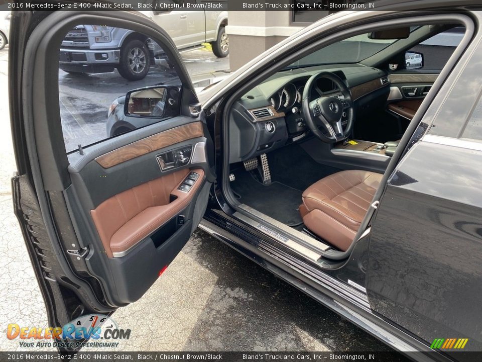 Door Panel of 2016 Mercedes-Benz E 400 4Matic Sedan Photo #8