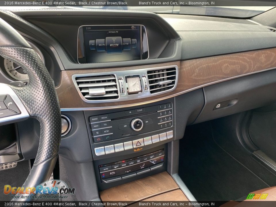 Controls of 2016 Mercedes-Benz E 400 4Matic Sedan Photo #19