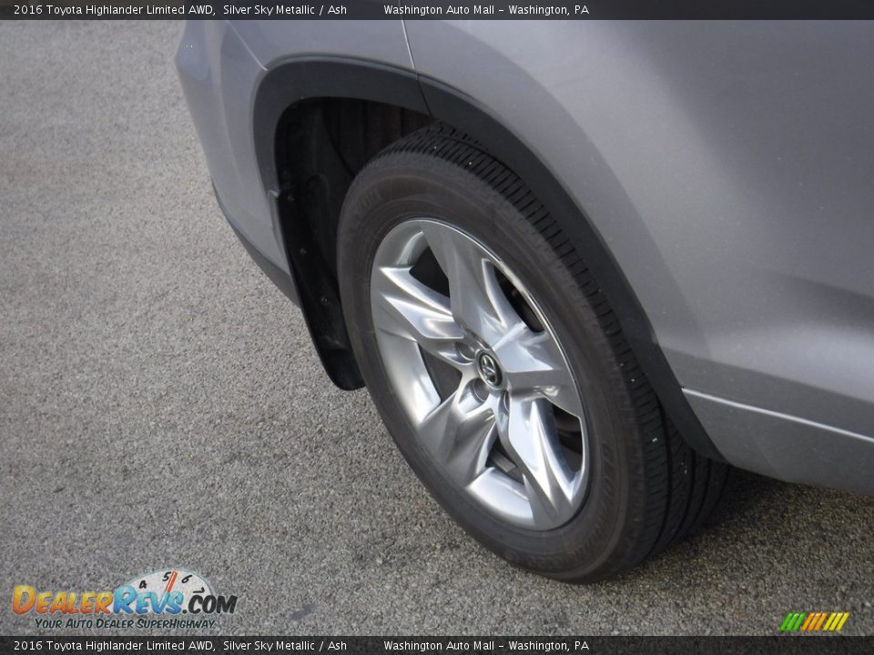2016 Toyota Highlander Limited AWD Silver Sky Metallic / Ash Photo #9