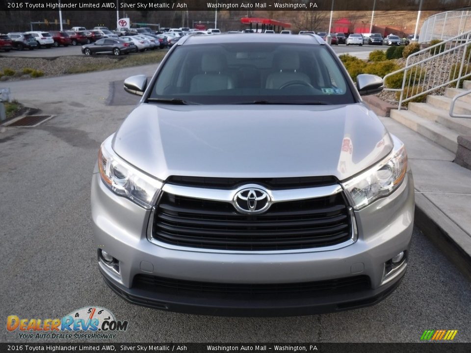 2016 Toyota Highlander Limited AWD Silver Sky Metallic / Ash Photo #11