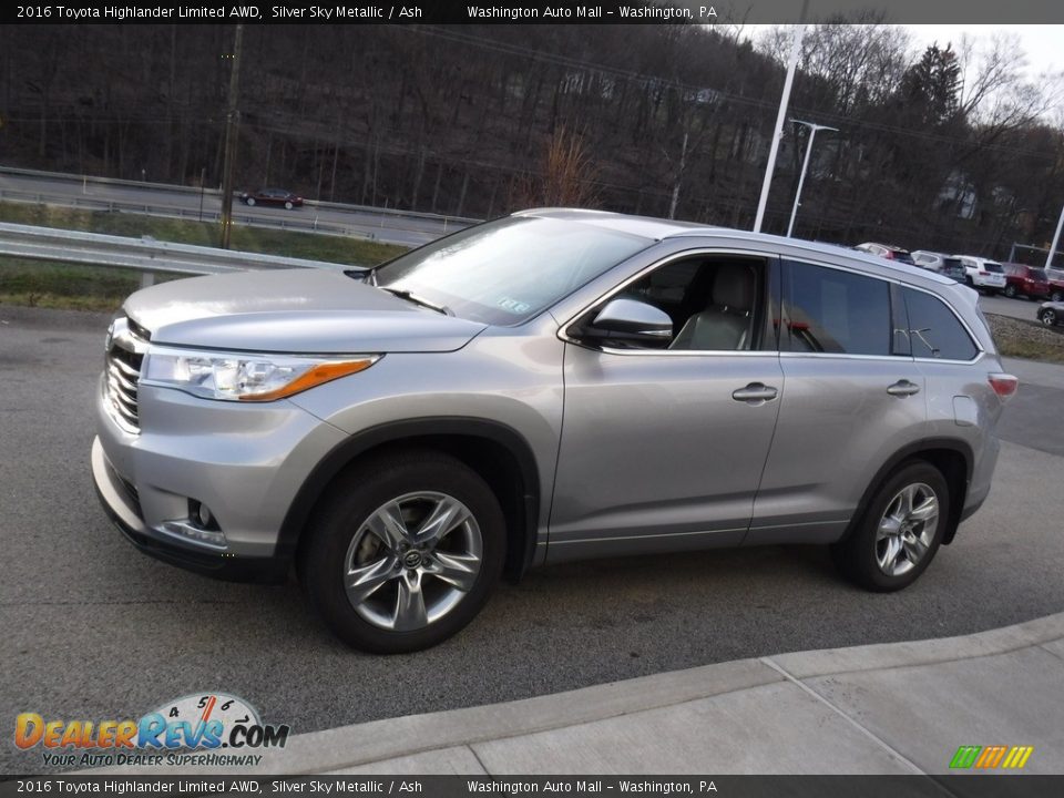 2016 Toyota Highlander Limited AWD Silver Sky Metallic / Ash Photo #13