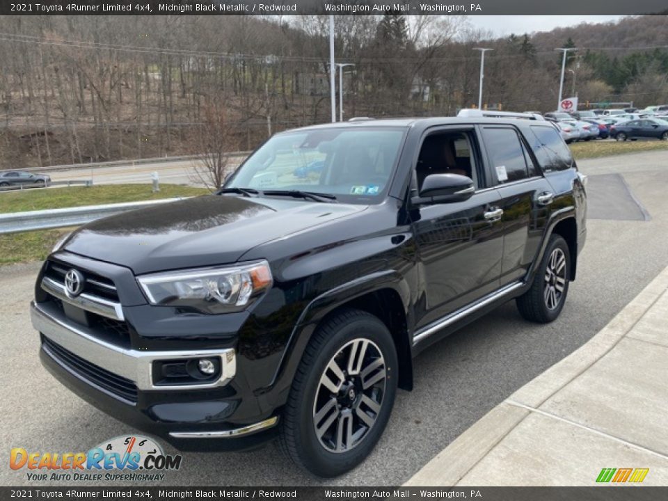 Front 3/4 View of 2021 Toyota 4Runner Limited 4x4 Photo #13