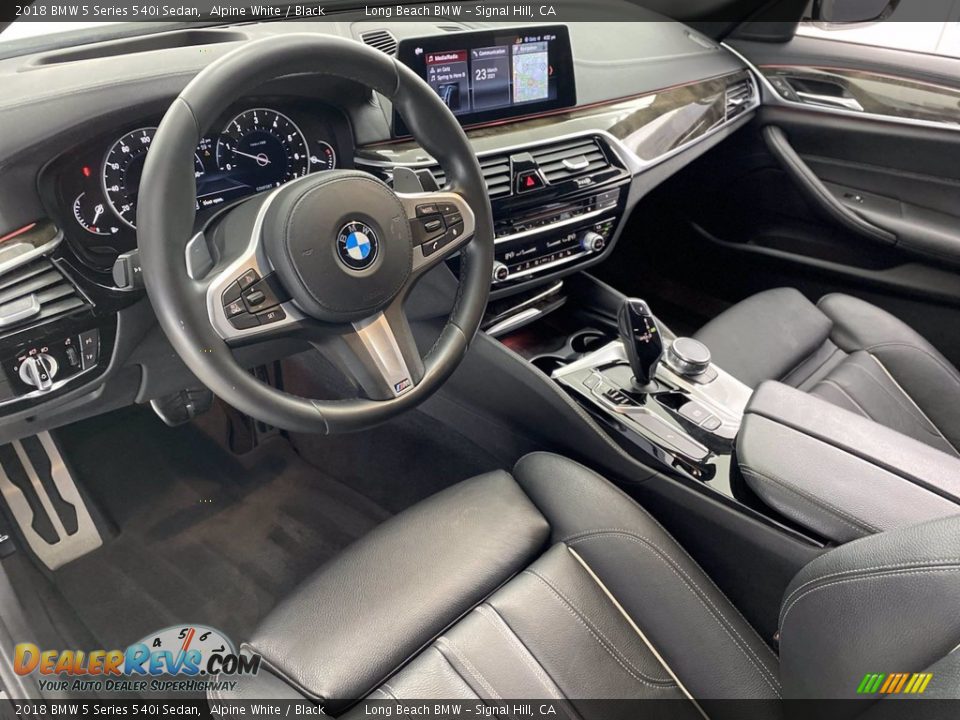 2018 BMW 5 Series 540i Sedan Alpine White / Black Photo #16