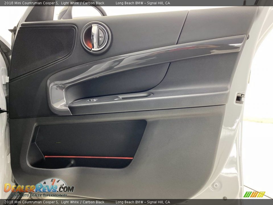 2018 Mini Countryman Cooper S Light White / Carbon Black Photo #31