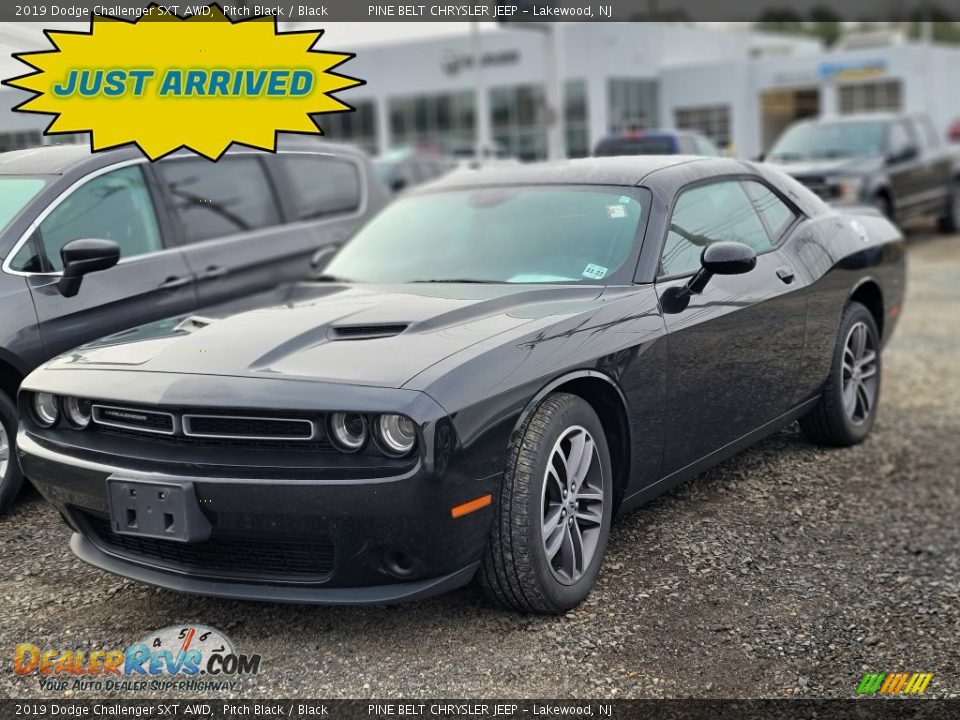 2019 Dodge Challenger SXT AWD Pitch Black / Black Photo #1