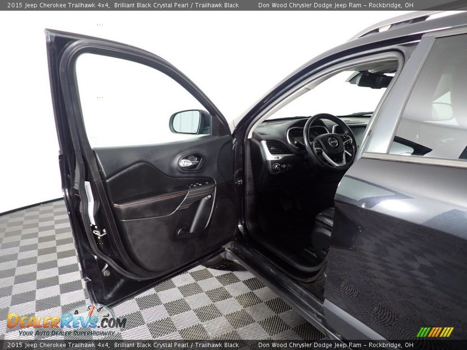 2015 Jeep Cherokee Trailhawk 4x4 Brilliant Black Crystal Pearl / Trailhawk Black Photo #21