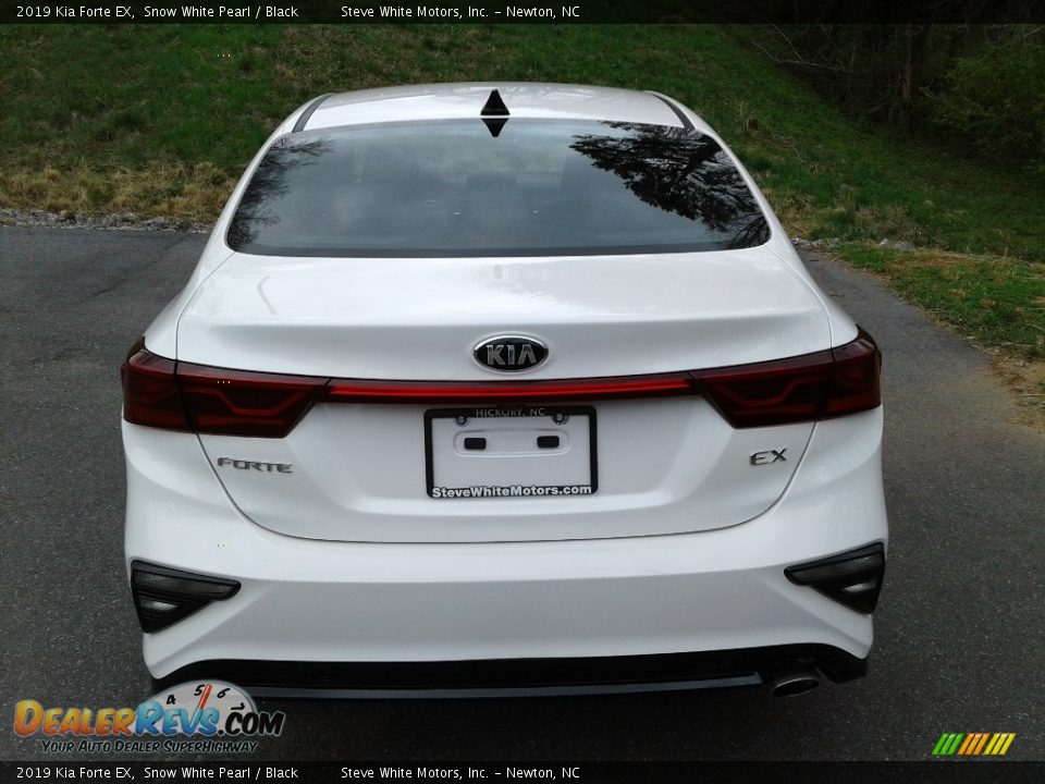 2019 Kia Forte EX Snow White Pearl / Black Photo #7