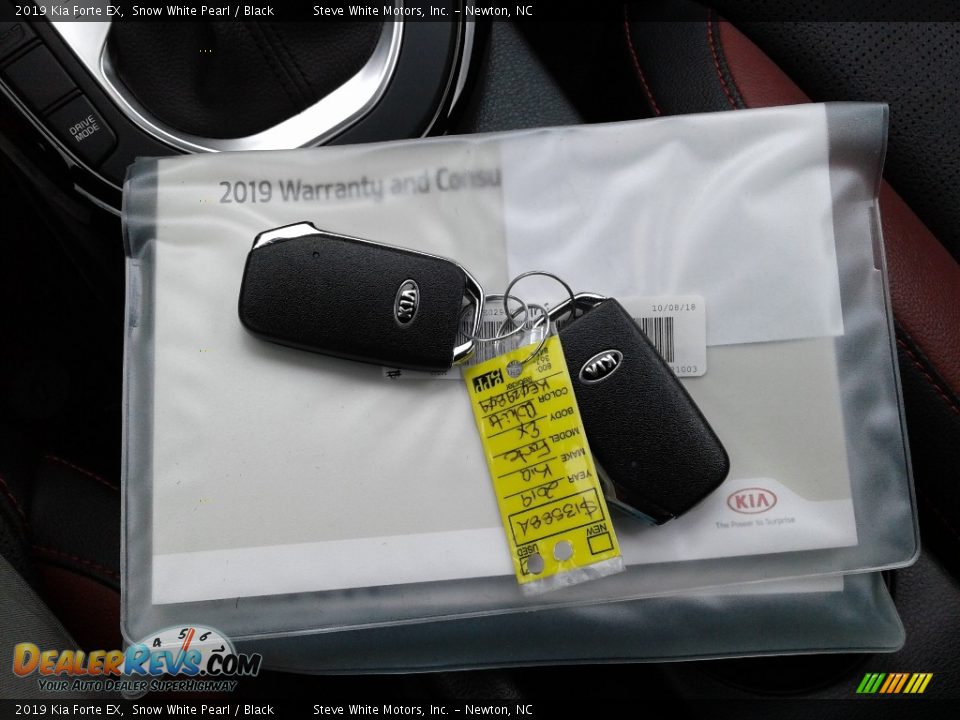 2019 Kia Forte EX Snow White Pearl / Black Photo #27