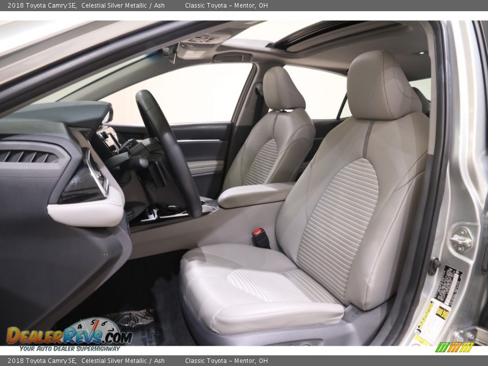 2018 Toyota Camry SE Celestial Silver Metallic / Ash Photo #5