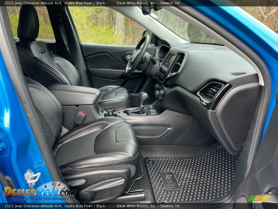 2020 Jeep Cherokee Altitude 4x4 Hydro Blue Pearl / Black Photo #16