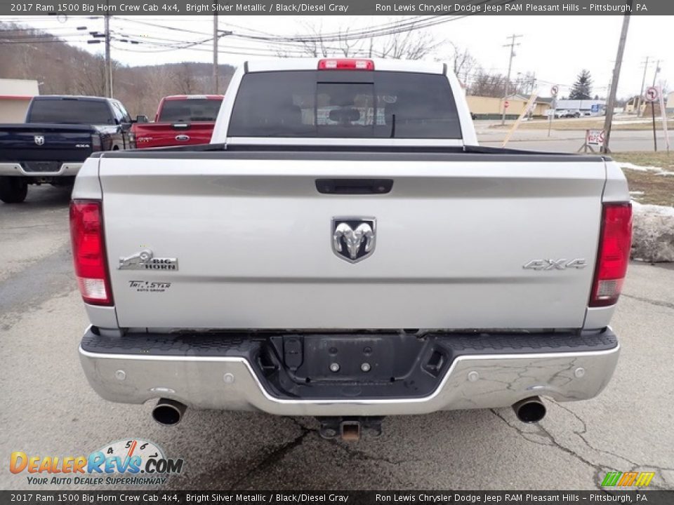 2017 Ram 1500 Big Horn Crew Cab 4x4 Bright Silver Metallic / Black/Diesel Gray Photo #5