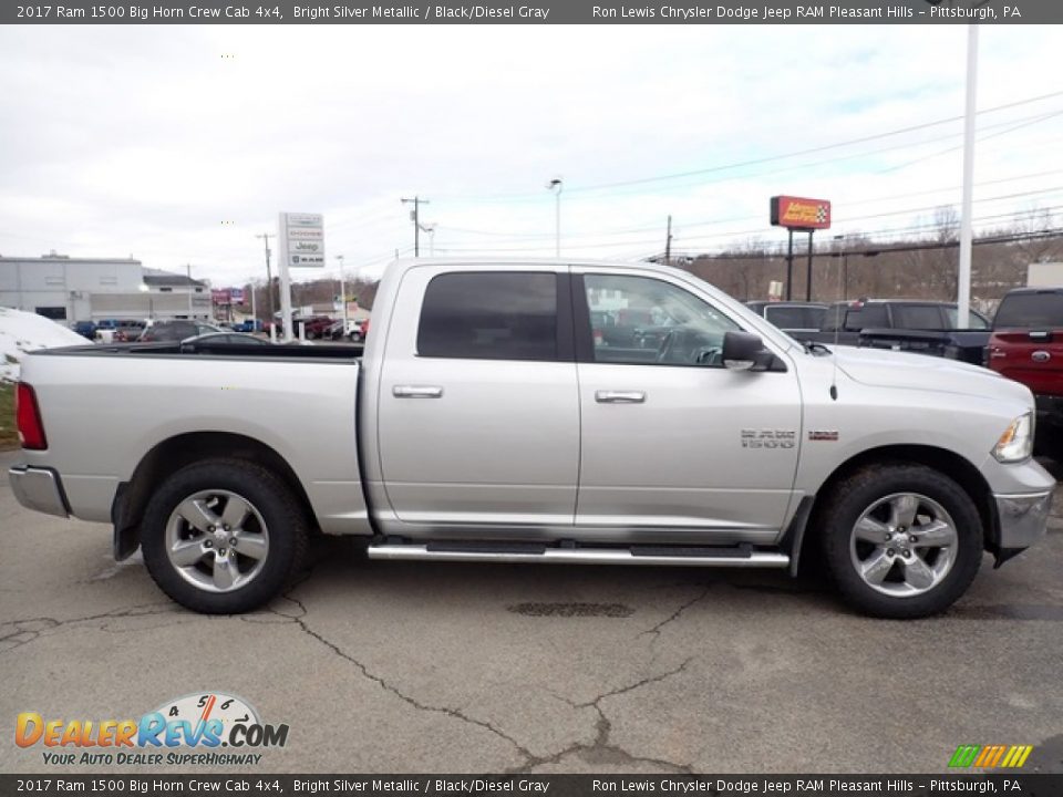 2017 Ram 1500 Big Horn Crew Cab 4x4 Bright Silver Metallic / Black/Diesel Gray Photo #7