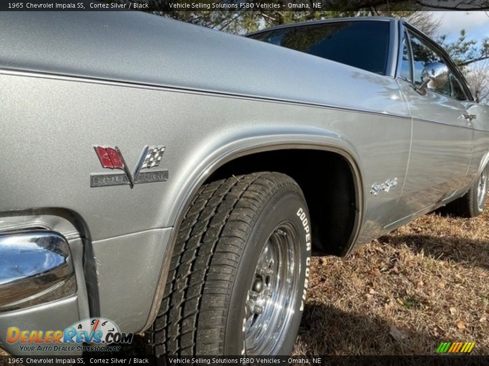 1965 Chevrolet Impala SS Cortez Silver / Black Photo #12