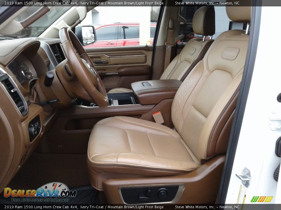 Mountain Brown/Light Frost Beige Interior - 2019 Ram 1500 Long Horn Crew Cab 4x4 Photo #11