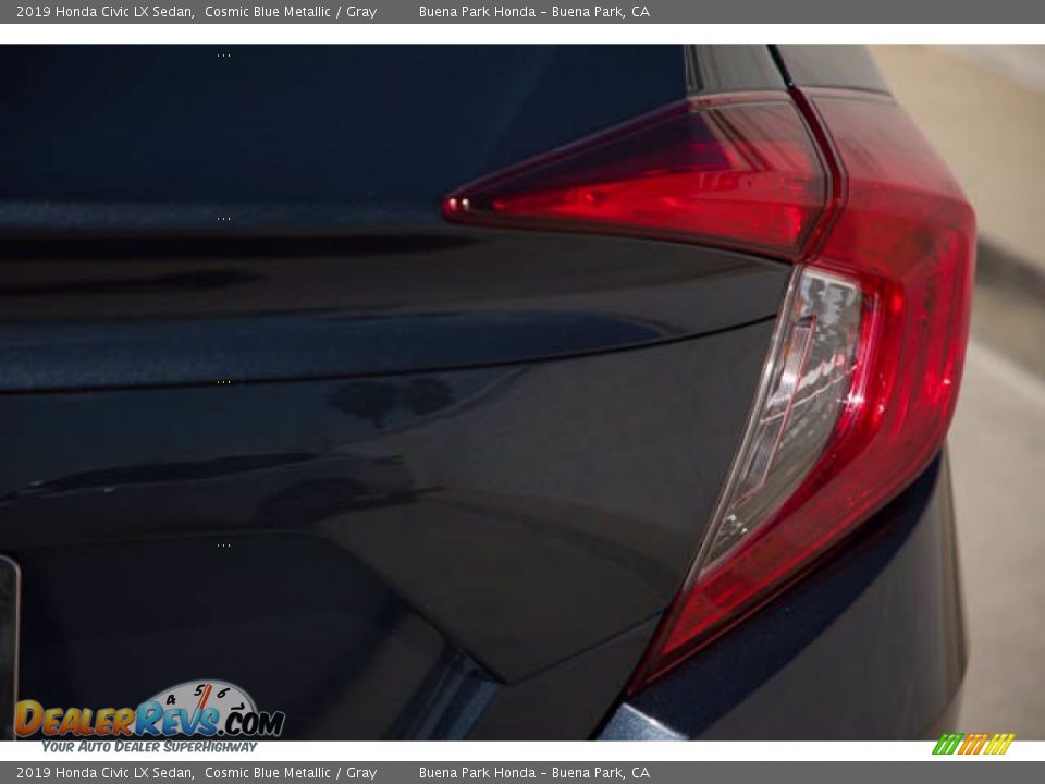 2019 Honda Civic LX Sedan Cosmic Blue Metallic / Gray Photo #13