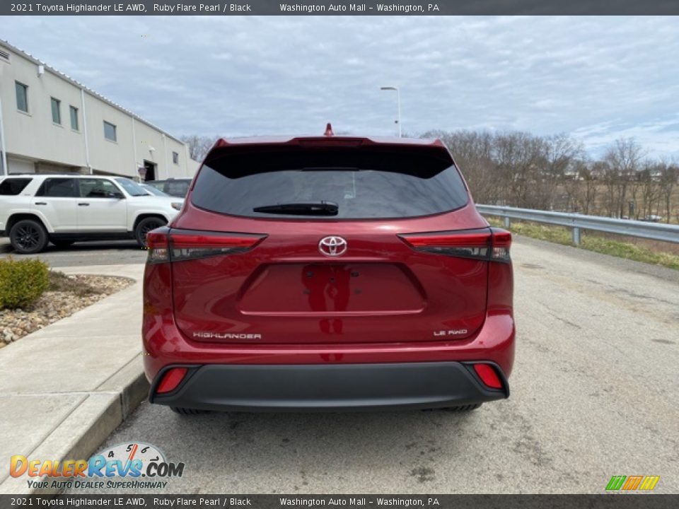 2021 Toyota Highlander LE AWD Ruby Flare Pearl / Black Photo #14