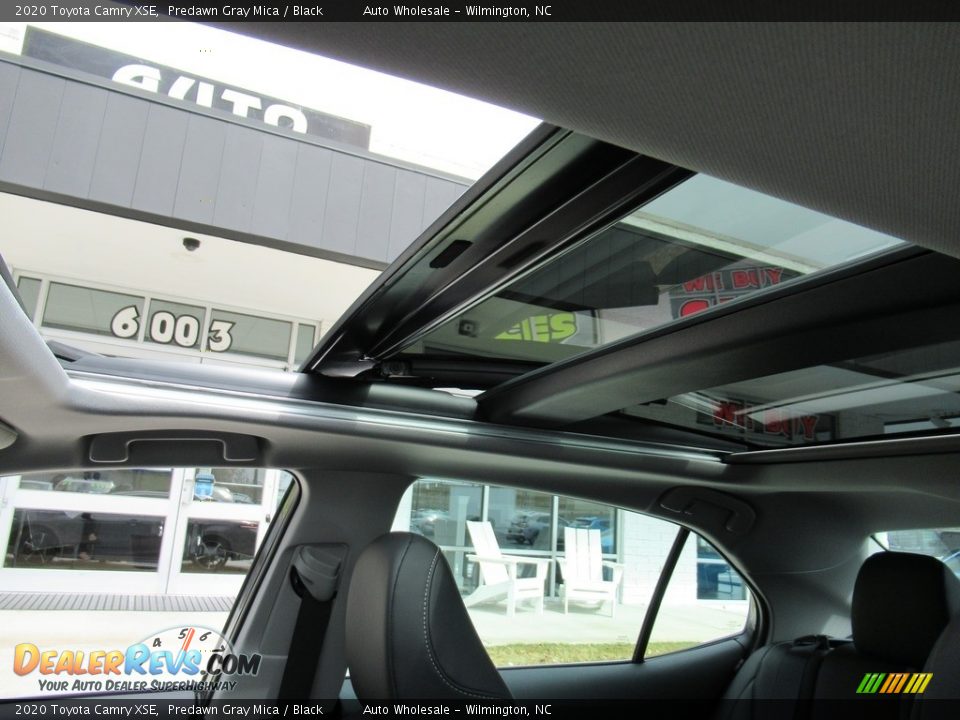 2020 Toyota Camry XSE Predawn Gray Mica / Black Photo #11