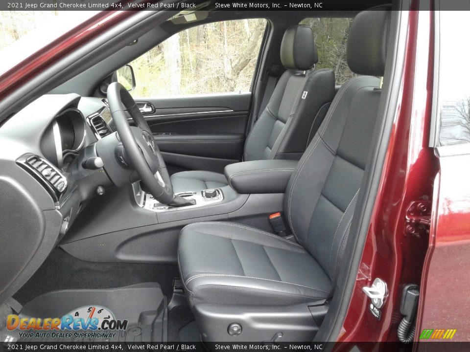 Front Seat of 2021 Jeep Grand Cherokee Limited 4x4 Photo #11