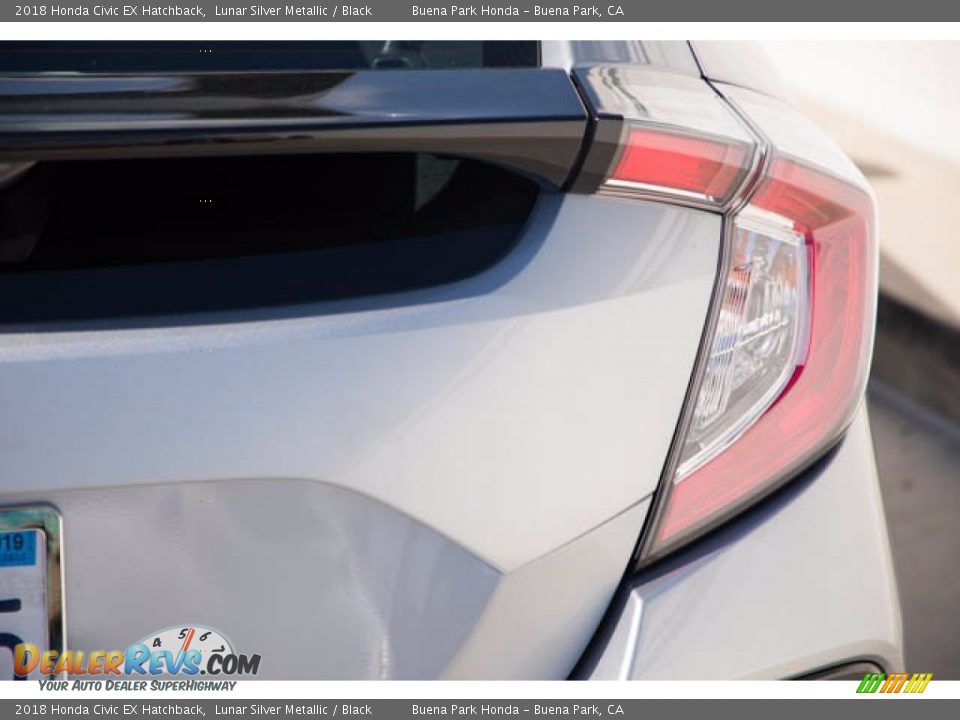 2018 Honda Civic EX Hatchback Lunar Silver Metallic / Black Photo #11