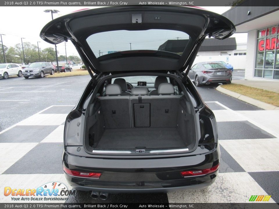 2018 Audi Q3 2.0 TFSI Premium Plus quattro Brilliant Black / Rock Gray Photo #5
